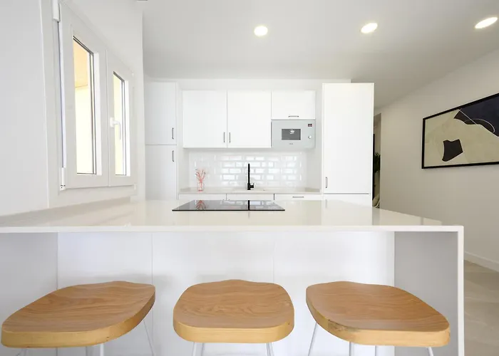 Daire Dreams By The Sea 2 Bedrooms & 2 Baths By 10tosea *